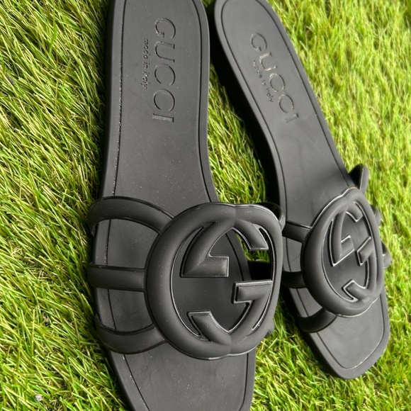 Gucci Interlocking G slide Sandal - Picture 3 of 5